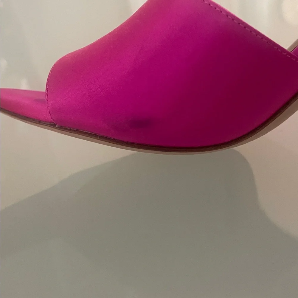 New L'AGENCE Fuchsia Slip On Satin Mules Heels Size 6 - Picture 8 of 8